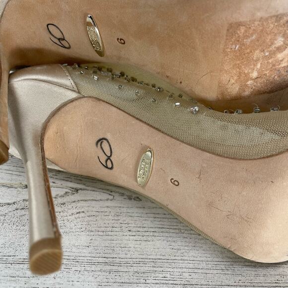 Badgley Mischka NEW Nude Peep Toe Beaded Heels Formal Size 6 - Picture 9 of 9